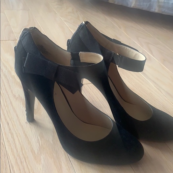 Black suede heels - Picture 2 of 2